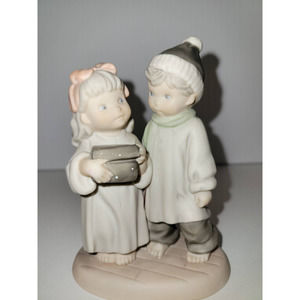 Kim Anderson’s Enesco 1997 Figurine Love is the Greatest Gift of All 284475